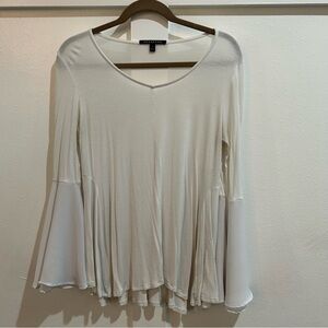 Small bell sleeve blouse